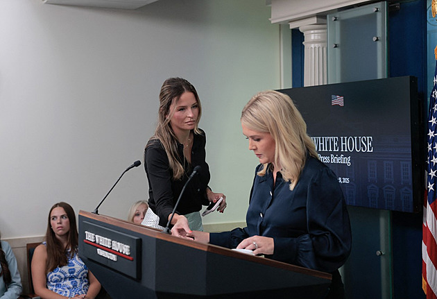 Margo, bohyně s mobilem. Trumpův svět na sítích utváří nenápadná influencerka