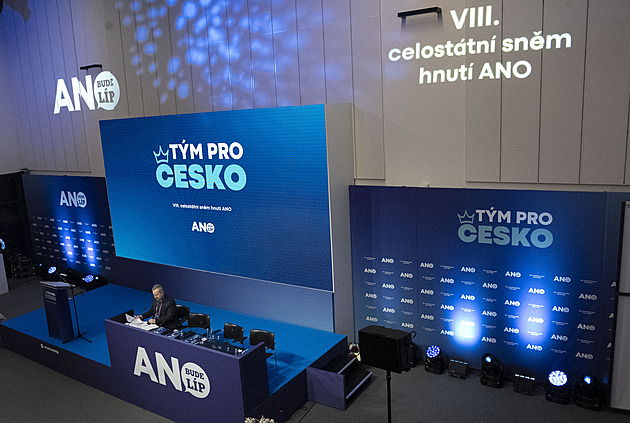 Bylo to hezký, byla to jízda, vzpomíná Babiš na sněmu ANO na volební triumf