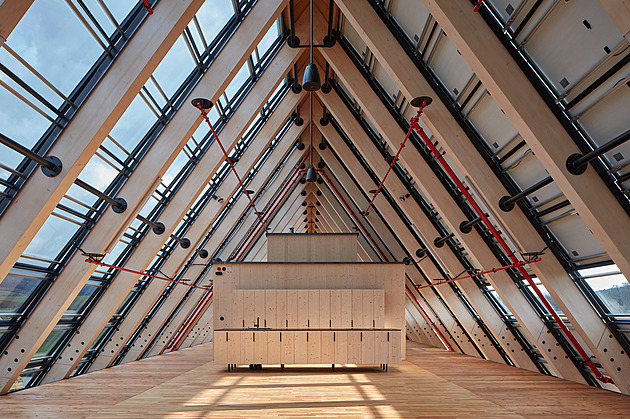 Stavby s vůní dřeva. Televize uvede dokument zemědělské univerzity