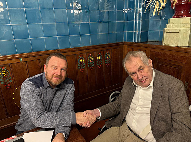 Zeman požádal o humanitární gesto pro českého studenta, zadržela ho Čína