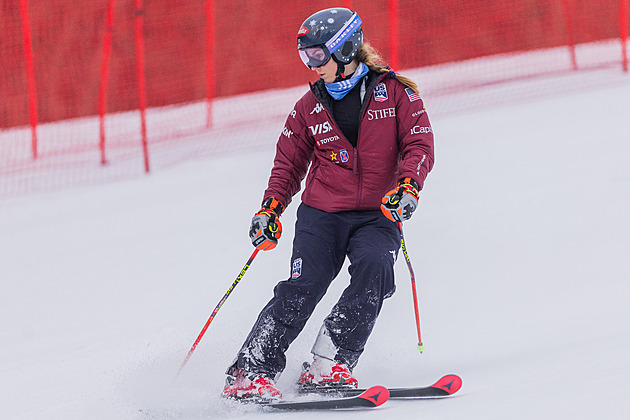 Mikaelo, dej to! Tisíce diváků fandí ve Špindlu nejlepším lyžařkám světa
