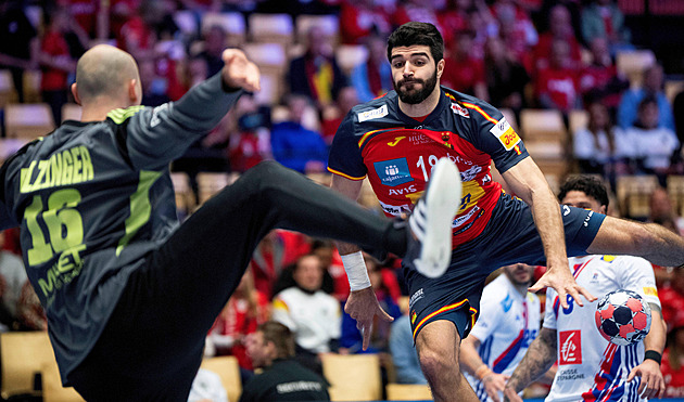 Francouzští házenkáři na Euru podlehli Španělsku a zkomplikovali si postup