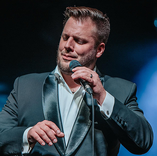 Práce se nebojím, uživil jsem se i jako pokrývač, říká zpěvák Tomáš Savka