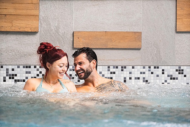 Kam v Česku na zimní dovolenou? Tipy na pobyty, kde si užijete sport i wellness