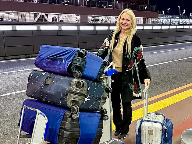 Podnikatelka V�ra Kom�rov� p�i�la na leti�ti v Helsink�ch o luxusn� kab�t za...