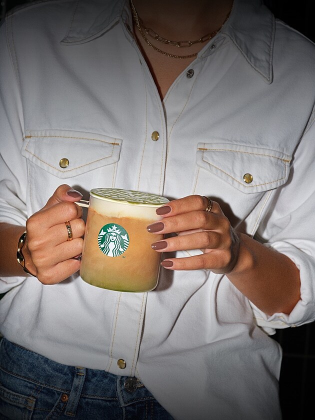 Zima m� letos jasnou barvu, a tou je pist�ciov� zelen�