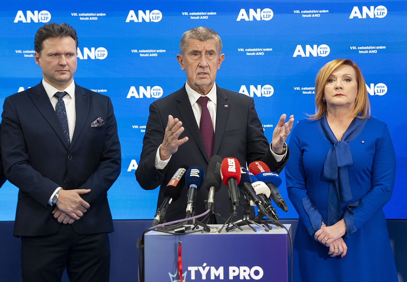 „Politický suterén.“ Vondráček smetl střet zájmů, nejsme práskači, opáčil Vondra