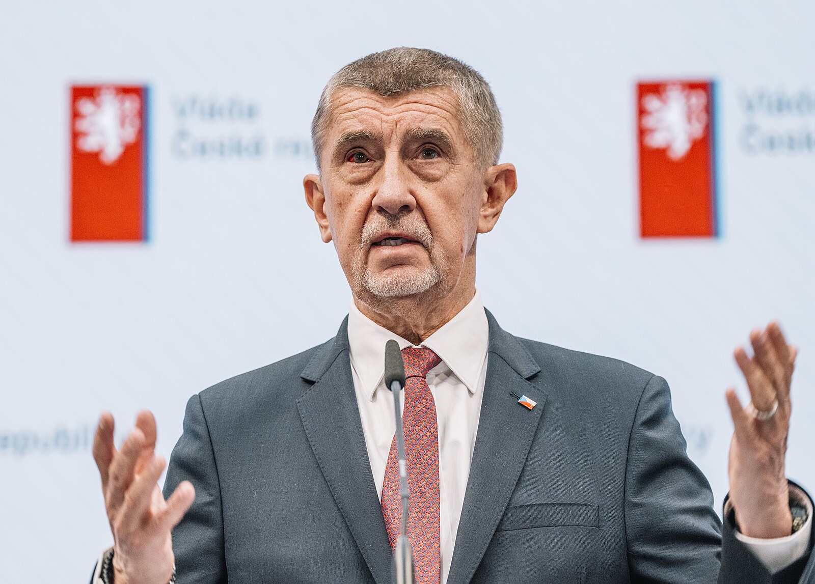 K Trumpovi má v EU různý přístup pět skupin. Jednu vede Babiš, píší v Bruselu