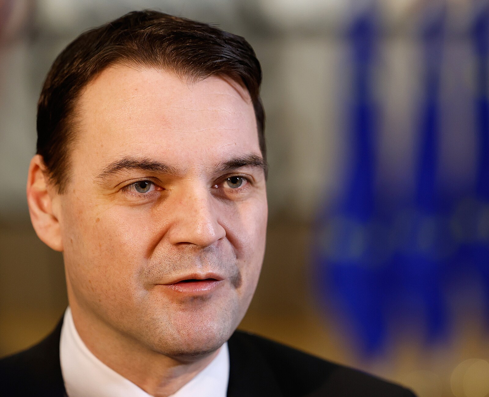 Macinka v Mnichově vystoupí po boku Clintonové, setká se s čínským ministrem