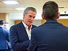 Kalifornský guvernér Gavin Newsom na Sv�tovém ekonomickém fóru ve �výcarském...