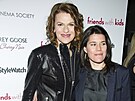 Sandra Bernhardová a Sara Switzerová