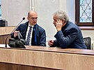 Ji�� Bart�n�k (vpravo) v jednac� s�ni Okresn�ho soudu v Teplic�ch. (27. ledna...