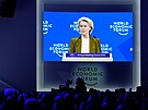 P�edsedkyn� evropské komise Ursula von der Leyenová na zasedání Sv�tového...