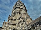 Angkor Vat je nejv�t�ím a nejlépe zachovalým chrámem celé oblasti. Stal se...