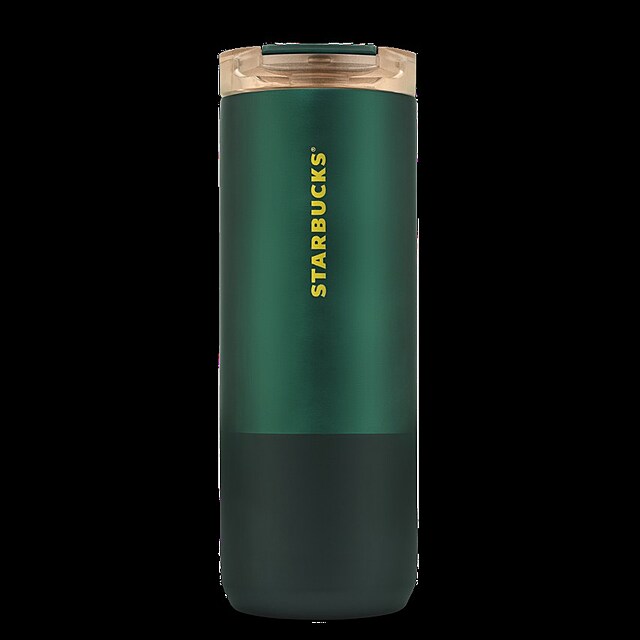 Zima m� letos jasnou barvu, a tou je pist�ciov� zelen�