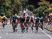 Ethan Vernon se raduje ve fini�i �tvrté etapy Down Under.