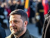 Ukrajinský prezident Volodymyr Zelenskyj se spolu s prezidenty Polska a Litvy...