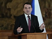 Ministr zahrani�í na tiskové konferenci promluvil o své komunikaci s...