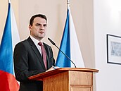 Ministr zahrani�í Petr Macinka na tiskové konferenci promluvil o své komunikaci...