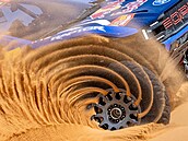 Pastva pro o�i. A peklo pro závodní �idi�e. Rallye Dakar je o posouvání hranic...