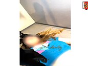 �ena upadla do bezv�domí a na plotn� h�ála jídlo. Do po�áru chyb�lo pár minut