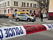 Desítky policist� zasahují na pra�ském �i�kov� u hlá�ené st�elby ve �kole. (23....