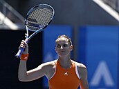Karolina Plí�ková se raduje z postupu do druhého kola Australian Open.