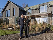 Britka Nicola Dickinsonová roky poslouchala man�elovy vtipy o tom, �e v...