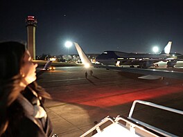 Letadlo s americkým prezidentem Donaldem Trumpem mí�ící do �výcarska se kv�li...