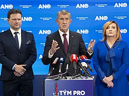 Volební sn�m hnutí ANO, Radek Vondrá�ek, Andrej Babi� a Alena Schillerová na...