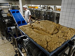 Výroba Medovníku p�ímo ve firm� na pra�ském Chodov�. (20. listopadu 2025)