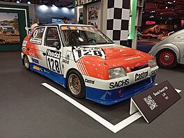 Závodní speciály na veteránském autosalonu Rétromobile v Pa�í�i (leden 2026)