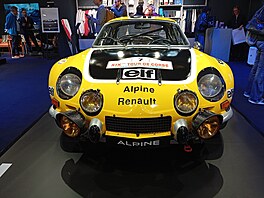 Závodní speciály na veteránském autosalonu Rétromobile v Pa�í�i (leden 2026)