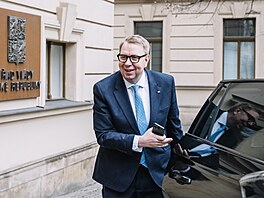 Jednání zástupc� vlády a odbor� o navý�ení plat� ve ve�ejném sektoru a státní...