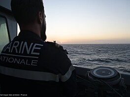 Francie zadr�ela ve St�edozemním mo�i tanker pocházející z Ruska, který plul...