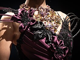 Týmy sklá��, bi�uterist� i um�leckých �kol dnes v Jabloneckém Eurocentru...