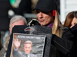 Úsp�nou módní zna�ku Valentino zalo�il Garavani v roce 1960 v �ím�.