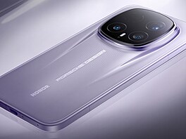 Honor Magic 8 RSR Porsche Design