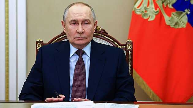 Rusk� prezident Vladimir Putin v Kremlu na zased�n� s vl�dou (21. ledna 2026)