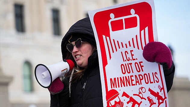 Protesty proti ��adu pro imigraci a cla (ICE) a americk�mu prezidentovi Donaldu Trumpovi ve m�st� Saint Paul v Minnesot�. (20. ledna 2026)