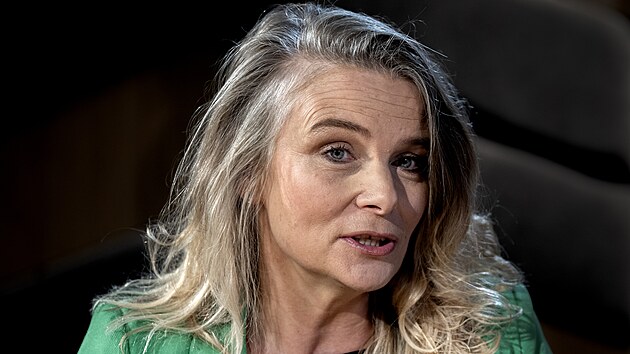 Hosty po�adu iDNES LOUNGE na t�ma: Vysok� �koly jsou Daniela �ervenclov�, prorektorka pro pedagogickou �innost na vysok� �kole AMBIS a Radka Wildov�, prodrektorka pro v�zkum a akademickou excelenci na UNYP.