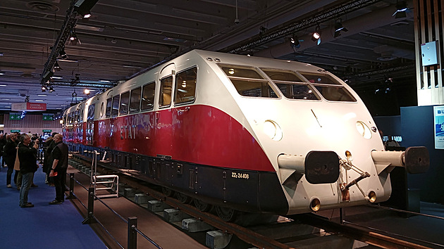 Motorov� v�z Bugatti na v�stav� Retromobile 2026