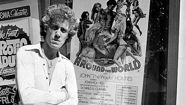 Holmes byl patlal. Ale k Dawn Schillerov� ryz� n�siln�k