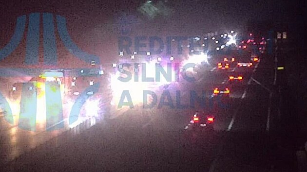 Doprava na d�lnici D1 zkomplikovan� smrtelnou nehodou. (20. ledna 2026)