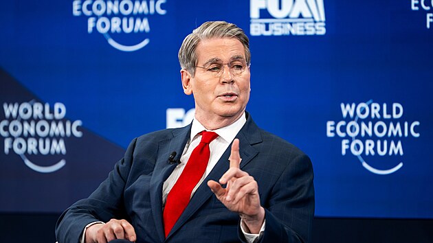 Americk� ministr financ� Scott Bessent ve �v�carsk�m Davosu na v�ro�n�m zased�n� Sv�tov�ho ekonomick�ho f�ra. (20. ledna 2026)