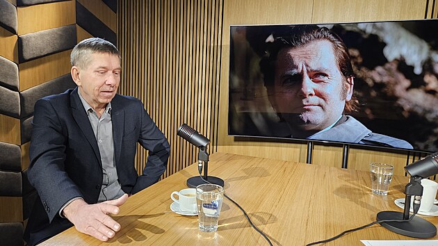 Hostem po�adu Rozst�el je Ivan Sm�kal, n�kdej�� ��f pra�sk� mordparty.