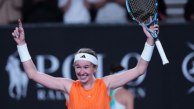 Nikola Bart��kov� slav� postup do t�et�ho kola Australian Open.