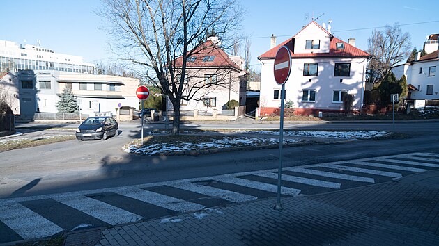 Pod m�stsk�mi l�zn�mi ve Zl�n� vznikne nov� p�echod pro chodce. Radnice chyst� i dal�� �pravy nep�ehledn� k�i�ovatky na ulici Hradsk�. (leden 2026)