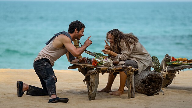 Rachel McAdamsov� a Dylan O�Brian ve filmu SOS