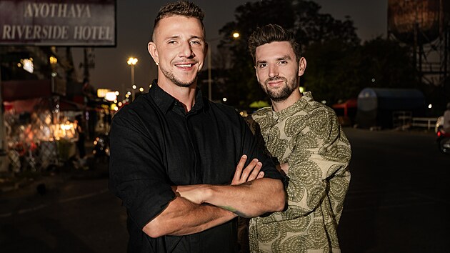 �eskou verzi reality show Asia Express a pr�vodci cel�m nap�nav�m z�vodem budou Jakub �t�fek a V�clav Mat�jovsk�.